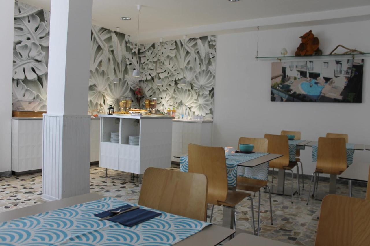 Hotel Esperia Cattolica Eksteriør bilde